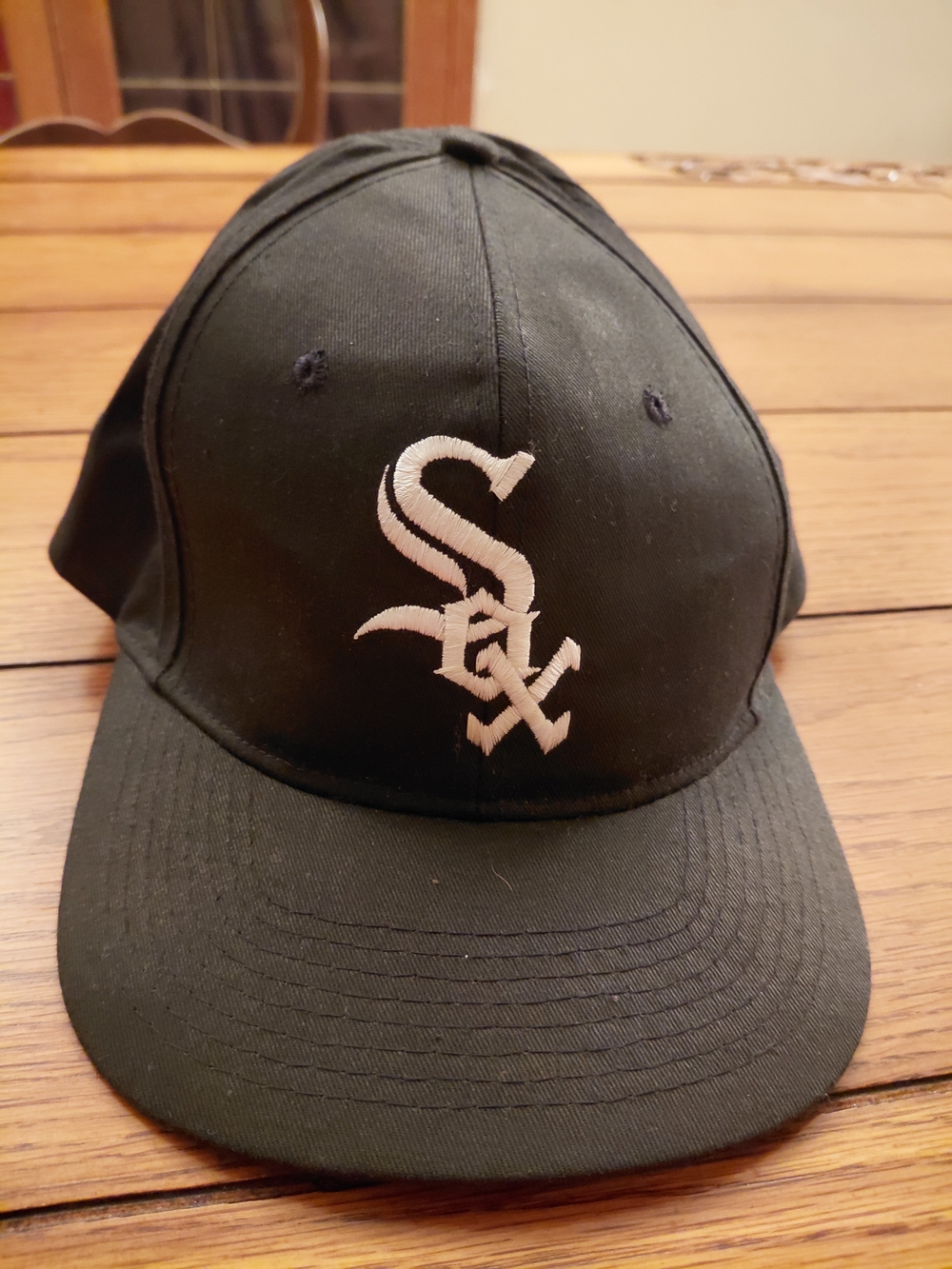 Chicago White Sox Black MLB Cap - Classic Team Logo